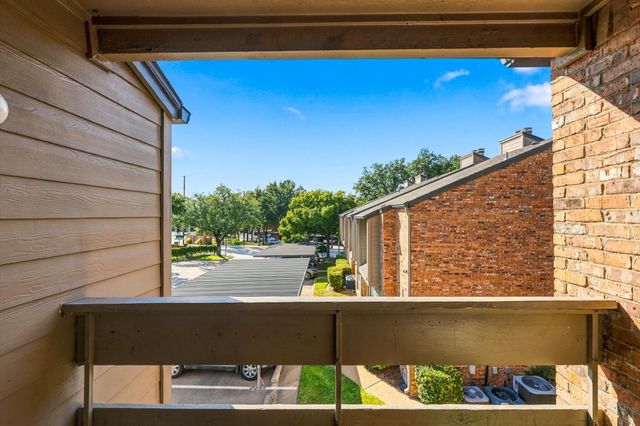 9801 Royal Lane 202, Dallas, TX 75231