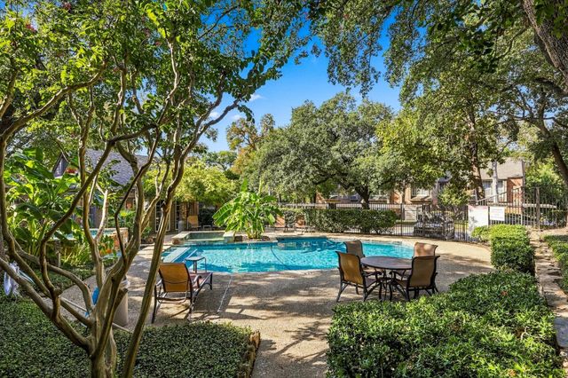 9801 Royal Lane 202, Dallas, TX 75231