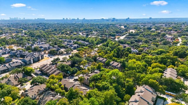 9801 Royal Lane 202, Dallas, TX 75231