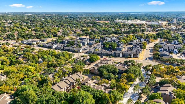 9801 Royal Lane 202, Dallas, TX 75231