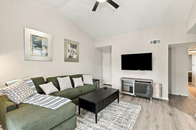 9801 Royal Lane 202, Dallas, TX 75231