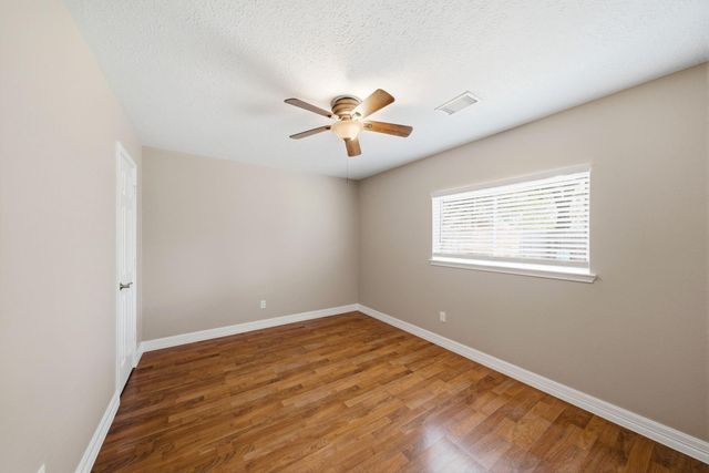 14618 Meredith Gate Circle, Houston, TX 77044