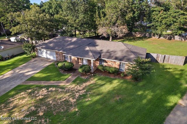 30 Fox Glen Cove, Brandon, MS 39042