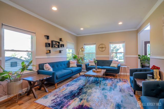 20 Forest Lane, Monroe, NJ 08831