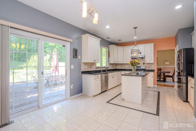 20 Forest Lane, Monroe, NJ 08831