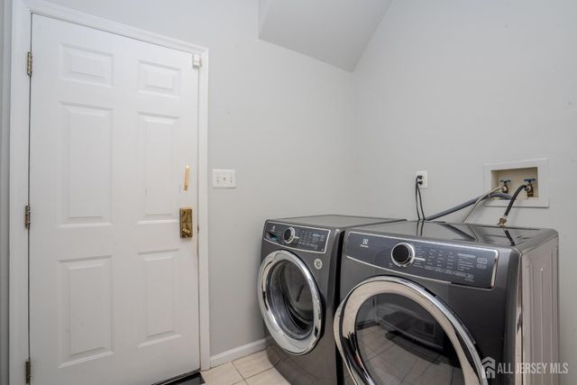 20 Forest Lane, Monroe, NJ 08831