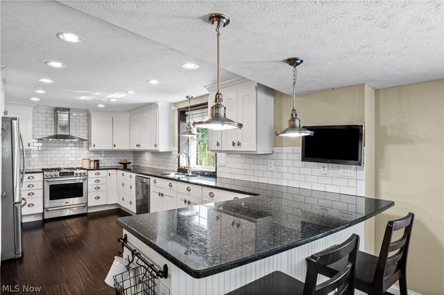 330 Perry Road, Tallmadge, OH 44278