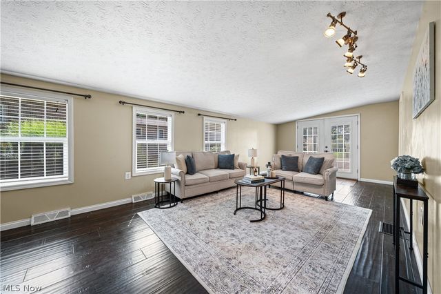 330 Perry Road, Tallmadge, OH 44278
