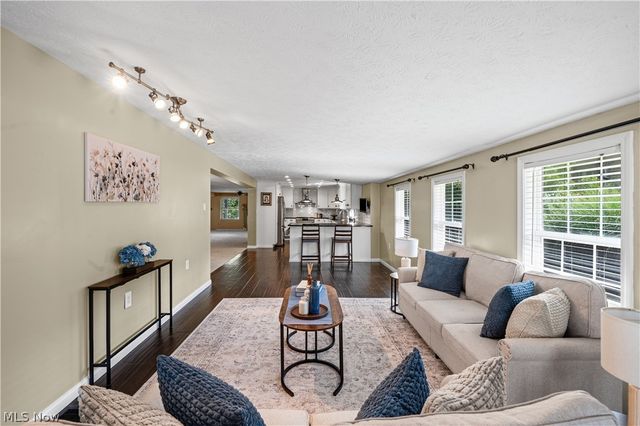 330 Perry Road, Tallmadge, OH 44278