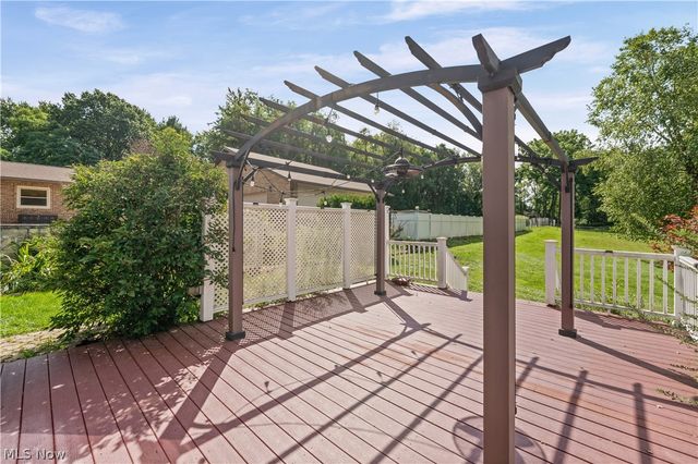 330 Perry Road, Tallmadge, OH 44278