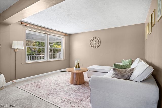 330 Perry Road, Tallmadge, OH 44278