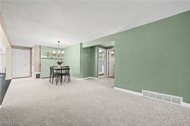 330 Perry Road, Tallmadge, OH 44278