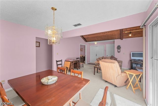 9712 Maplecrest CIR, Lehigh Acres, FL 33936