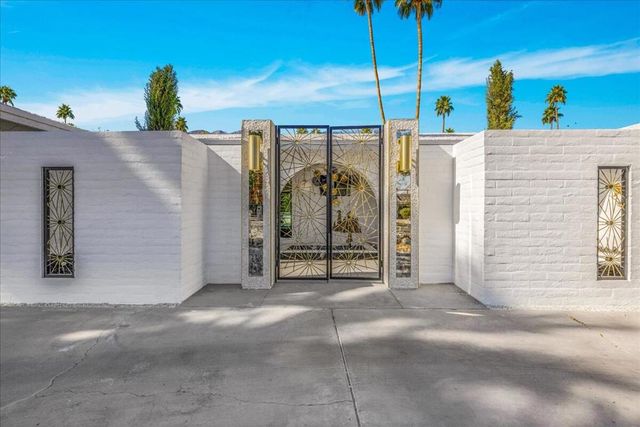 2027 S Toledo Avenue, Palm Springs, CA 92264