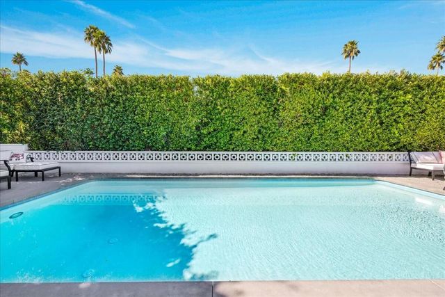 2027 S Toledo Avenue, Palm Springs, CA 92264