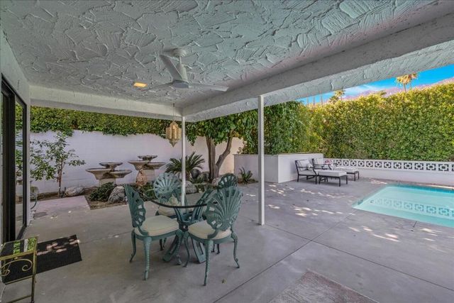 2027 S Toledo Avenue, Palm Springs, CA 92264