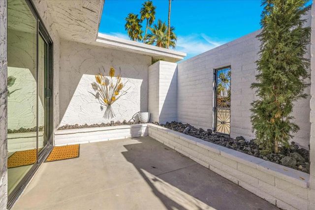 2027 S Toledo Avenue, Palm Springs, CA 92264