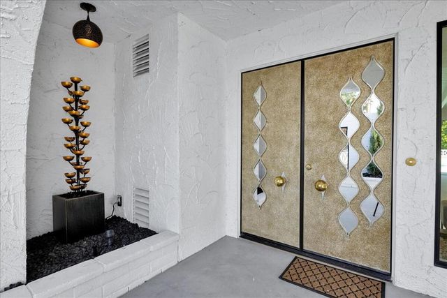 2027 S Toledo Avenue, Palm Springs, CA 92264