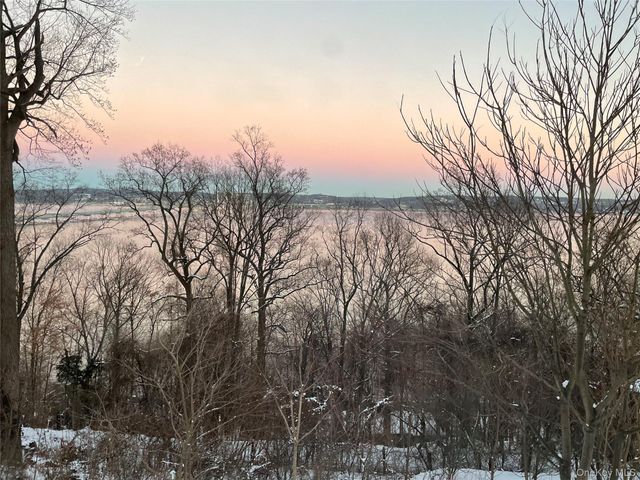 989 Route 9W S, Nyack, NY 10960