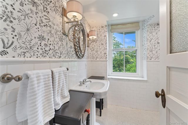 989 Route 9W S, Nyack, NY 10960