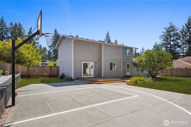 7323 142nd Street Ct E, Puyallup, WA 98373