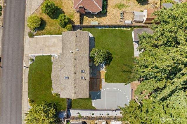 7323 142nd Street Ct E, Puyallup, WA 98373