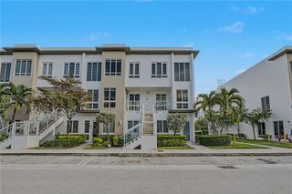 10260 NW 63rd Terrace 203, Miami, FL 33178