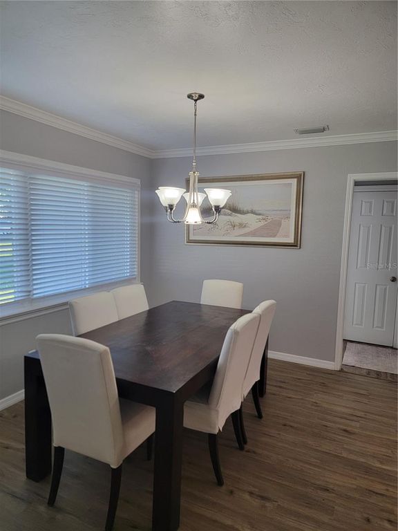 Image 55 of property listing at 516 1ST AVENUE E, Bradenton, FL 34208