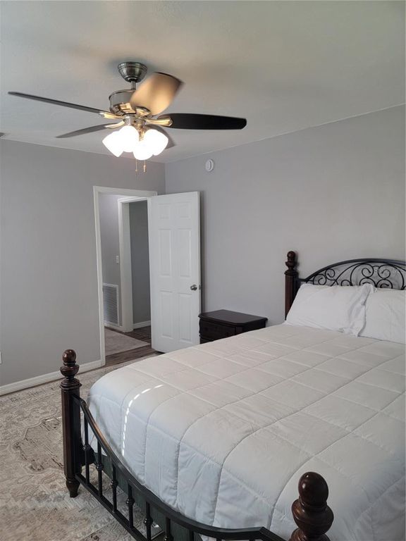 Image 58 of property listing at 516 1ST AVENUE E, Bradenton, FL 34208