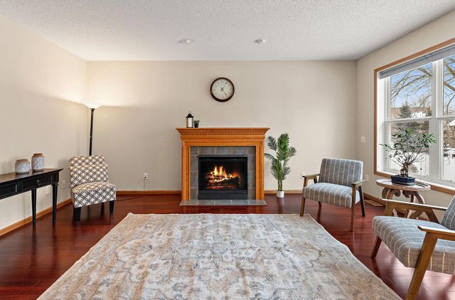 2430 Golf Drive, Woodbury, MN 55129