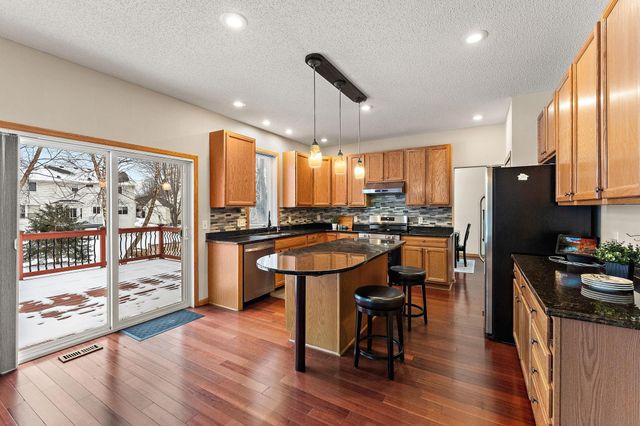 2430 Golf Drive, Woodbury, MN 55129