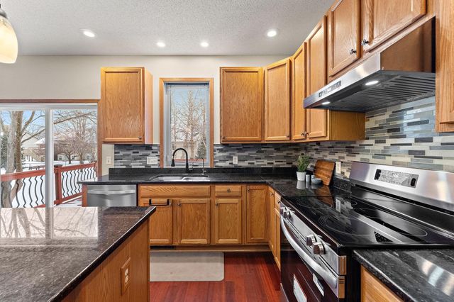2430 Golf Drive, Woodbury, MN 55129