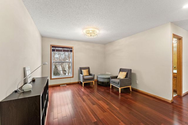 2430 Golf Drive, Woodbury, MN 55129