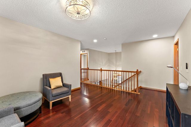 2430 Golf Drive, Woodbury, MN 55129