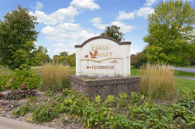 2430 Golf Drive, Woodbury, MN 55129