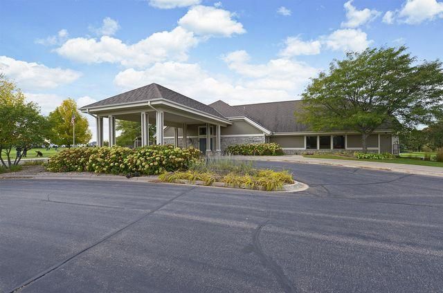 2430 Golf Drive, Woodbury, MN 55129