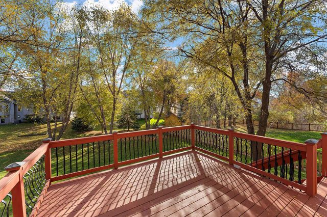 2430 Golf Drive, Woodbury, MN 55129