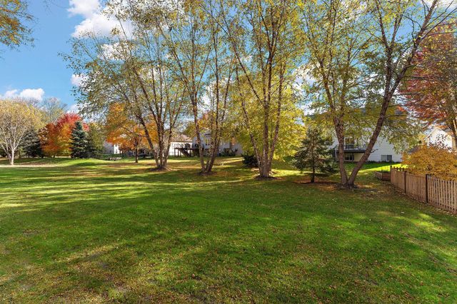 2430 Golf Drive, Woodbury, MN 55129