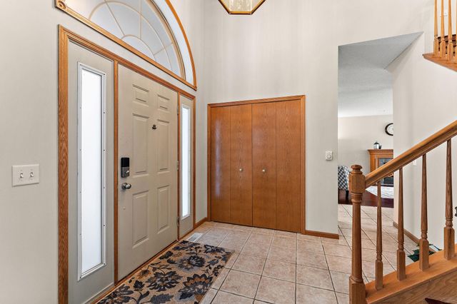 2430 Golf Drive, Woodbury, MN 55129