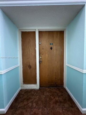 2075 SW 122nd Avenue 117, Miami, FL 33175