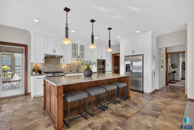 3001 W Old Yankton Rd Road, Sioux Falls, SD 57108