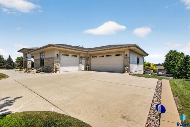 3001 W Old Yankton Rd Road, Sioux Falls, SD 57108