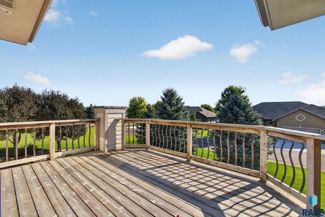 3001 W Old Yankton Rd Road, Sioux Falls, SD 57108