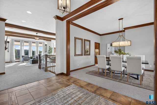 3001 W Old Yankton Rd Road, Sioux Falls, SD 57108