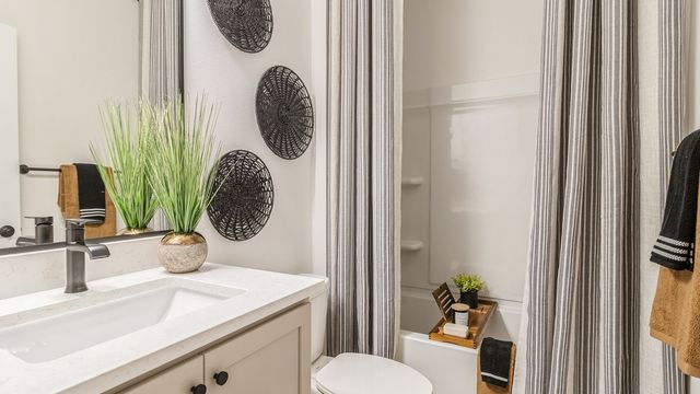 630 NW Concord Lane, Waukee, IA 50263