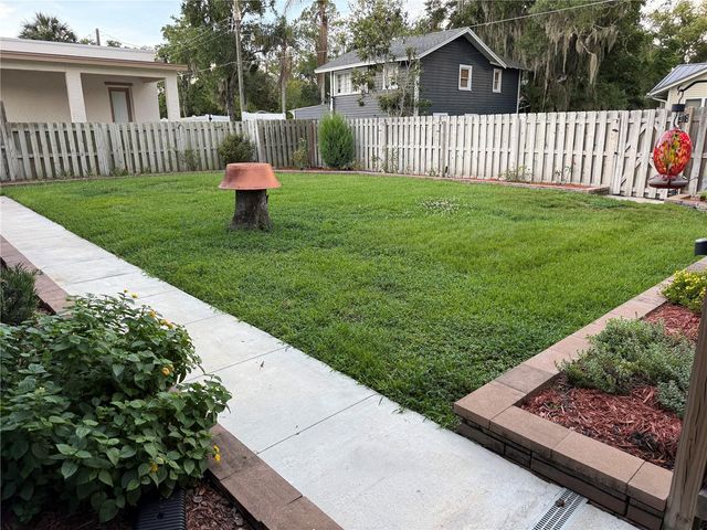 1510 SANFORD AVE, Sanford, FL 32771