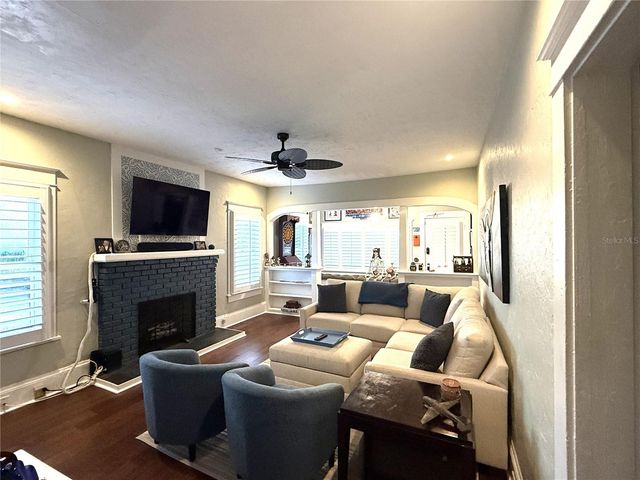 1510 SANFORD AVE, Sanford, FL 32771