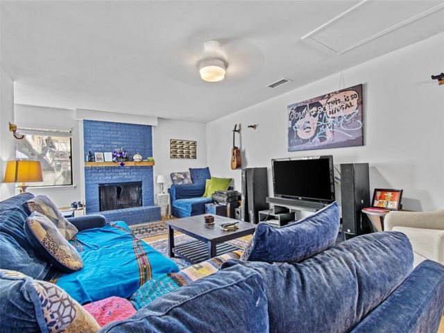 2800 Burleson Road, Austin, TX 78741