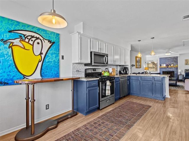 2800 Burleson Road, Austin, TX 78741