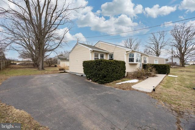 162 N REED RD, Royersford, PA 19468